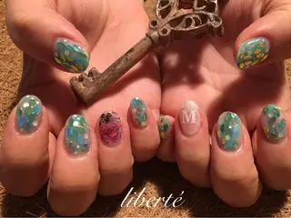 ネイル liberté (リベルテ)のネイルデザイン