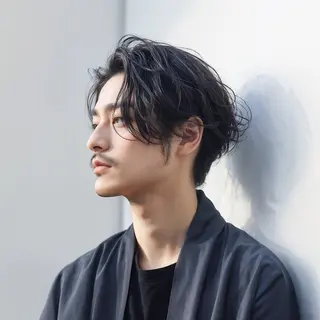 ミディアム カラー パーマ メンズ イトウ ヒカルのヘアスタイル