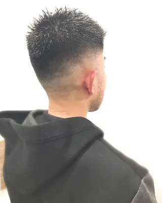 ショート ゼロスバーバーショップ所属・予約1000件超 ✨メンズパーマのヘアスタイル