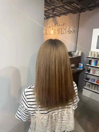 カラー 篠田 舞のヘアスタイル