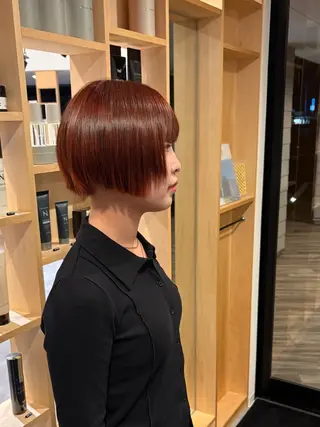 ショート 滑川 吏音のヘアスタイル