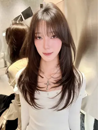 ロング カラー ヘアアレンジ 美髪矯正🫧/ 韓国ヘア/吉田光佑のヘアスタイル