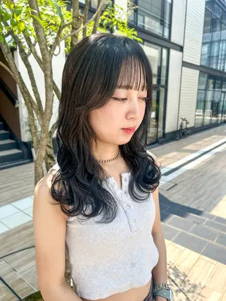 ロング カラー ヘアアレンジ yuka .のヘアスタイル