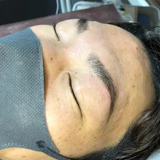 メンズ ヤマ ザキの眉毛・アイブロウイメージ