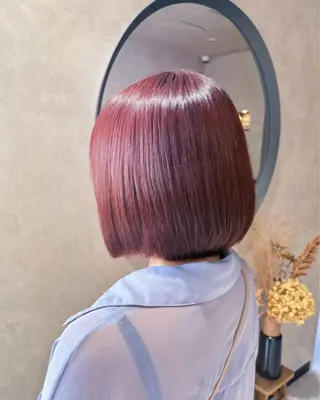 ショート カラー 《.Xian》 アカリ/艶髪カラーのヘアスタイル