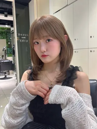 セミロング kana･:* /暖色カラーのヘアスタイル