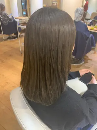 セミロング NEWI 京橋 【yoko】のヘアスタイル