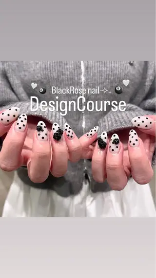 ネイル 🧁fein. nana🩵のネイルデザイン