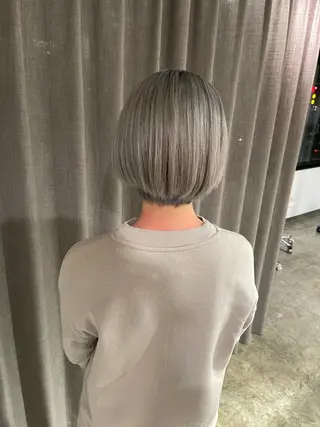 ショート カラー 🌈ディレクター🌈 徳松優希のヘアスタイル