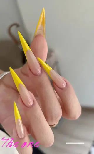 ネイル N. サロン所属・Theone栄店 田口のネイルデザイン