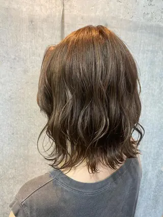 ミディアム mina .のヘアスタイル