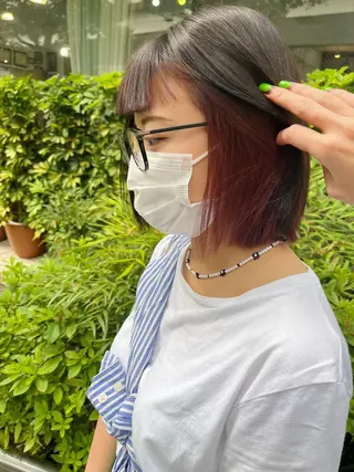 ミディアム カラー モモカ/ハイトーン /バレイヤージュのヘアスタイル