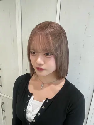 ミディアム カラー momo/メイク/ ハイトーン/アレンジのヘアスタイル