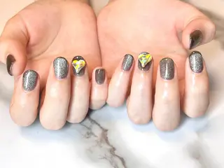 ミディアム ネイル ネイリスト シンのネイルデザイン