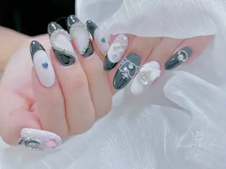 ネイル ネイルサロンエクラ 🫧Shizukaのネイルデザイン