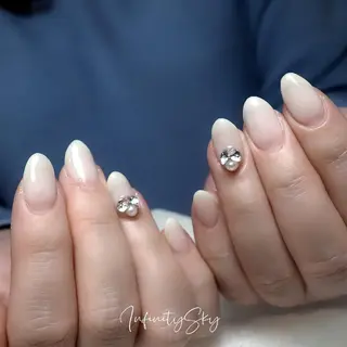 ネイル infinity skyのネイルデザイン