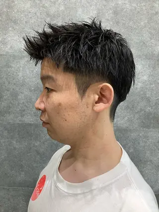 メンズ MEN'S salon HYPE 枚方 メンズカット/パーマ/曲がる縮毛矯正/眉ワックス所属・吉田 健吏のヘアスタイル