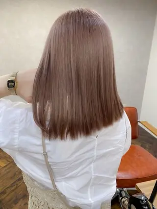 ミディアム ハイトーン/赤みなし 透明感/ririkaのヘアスタイル