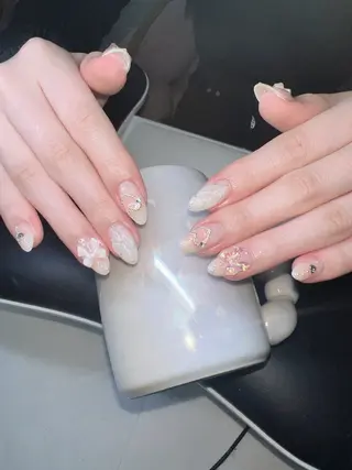ネイル Lee Nailsのネイルデザイン