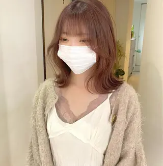 カラー mizuki/ピンク ベージュ.レイヤーのヘアスタイル