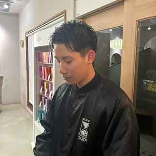 ショート パーマ メンズ 森本 愛華のヘアスタイル