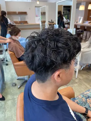 メンズ 大島 瑞穂　ビズヘアーのマツエク・マツパデザイン