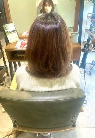 ミディアム LiC えりのヘアスタイル