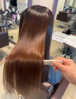 ロング シャンプーボーイセントラル所属・ミウラフウキ 髪質改善のヘアスタイル