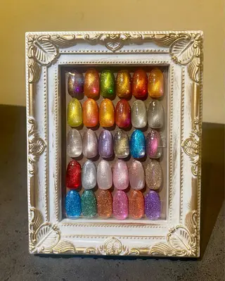 ネイル 濱岡 咲のネイルデザイン