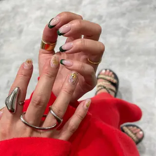 ネイル kiii.__ ✴︎*のネイルデザイン