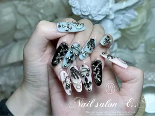 ネイル E.N🦋 長さ出し/持ち込みのネイルデザイン