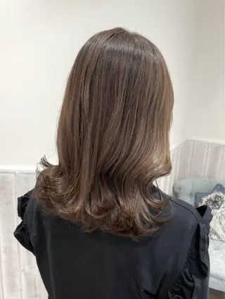 セミロング カラー キッズ 透け感カラー🌿 小島 りなのヘアスタイル