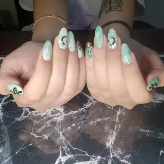 ショート ネイル クロキ 。のネイルデザイン