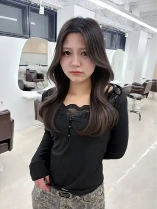 ロング カラー 新宿/韓国ヘア/ 髪質改善ストレートのヘアスタイル