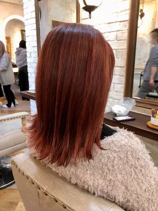 ミディアム カラー Carina所属・セン北徒歩５分 キシタクのヘアスタイル
