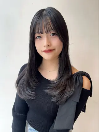 ロング モデル募集/カレン /レイヤーカットのヘアスタイル