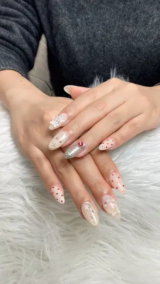 ネイル Nikoネイルサロン中野店所属・merci リカのネイルデザイン