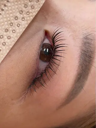 マツエク・マツパ 自まつ毛改善サロンHYGGE青葉台所属・mami saijoのマツエク・マツパデザイン