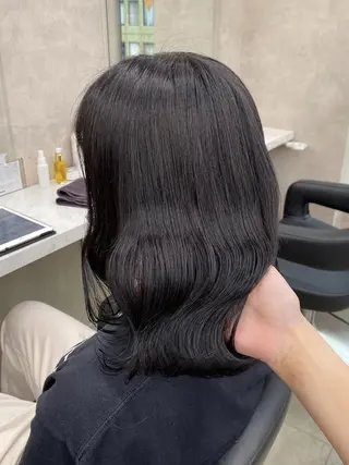 カラー 🩶透髪×モテ髪🩶 池袋SHE🏹🩶のヘアスタイル