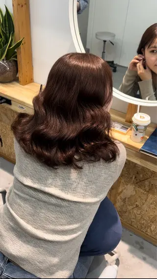 ミディアム わだ なつきのヘアスタイル