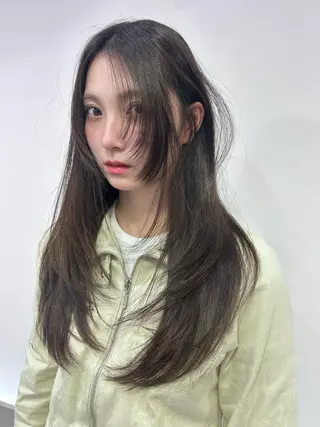 ロング 透明感カラー 莉々子のヘアスタイル