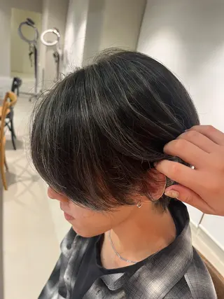カラー メンズ 森 理音のヘアスタイル