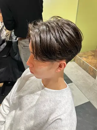 ショート パーマ メンズ ✂️スタイリスト フェザーパーマ✨陽気のヘアスタイル