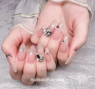 ネイル R inのネイルデザイン