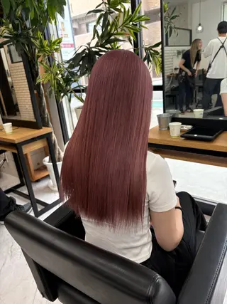 ロング カラー noa 寒色系カラーブリーチのヘアスタイル