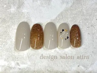 ネイル 根津 綾子のネイルデザイン