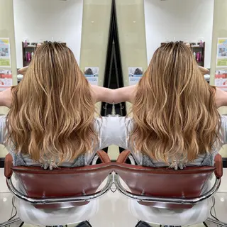 セミロング Y Uのヘアスタイル