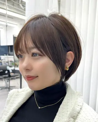 ショート ショートヘア くすみカラー、大場猛のヘアスタイル
