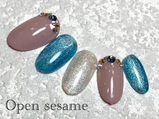 ネイル 遠藤 志乃のネイルデザイン