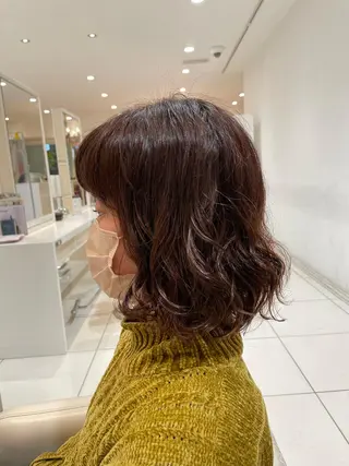 ミディアム パーマ JERICHO HAIR所属・ユ カの眉毛・アイブロウイメージ